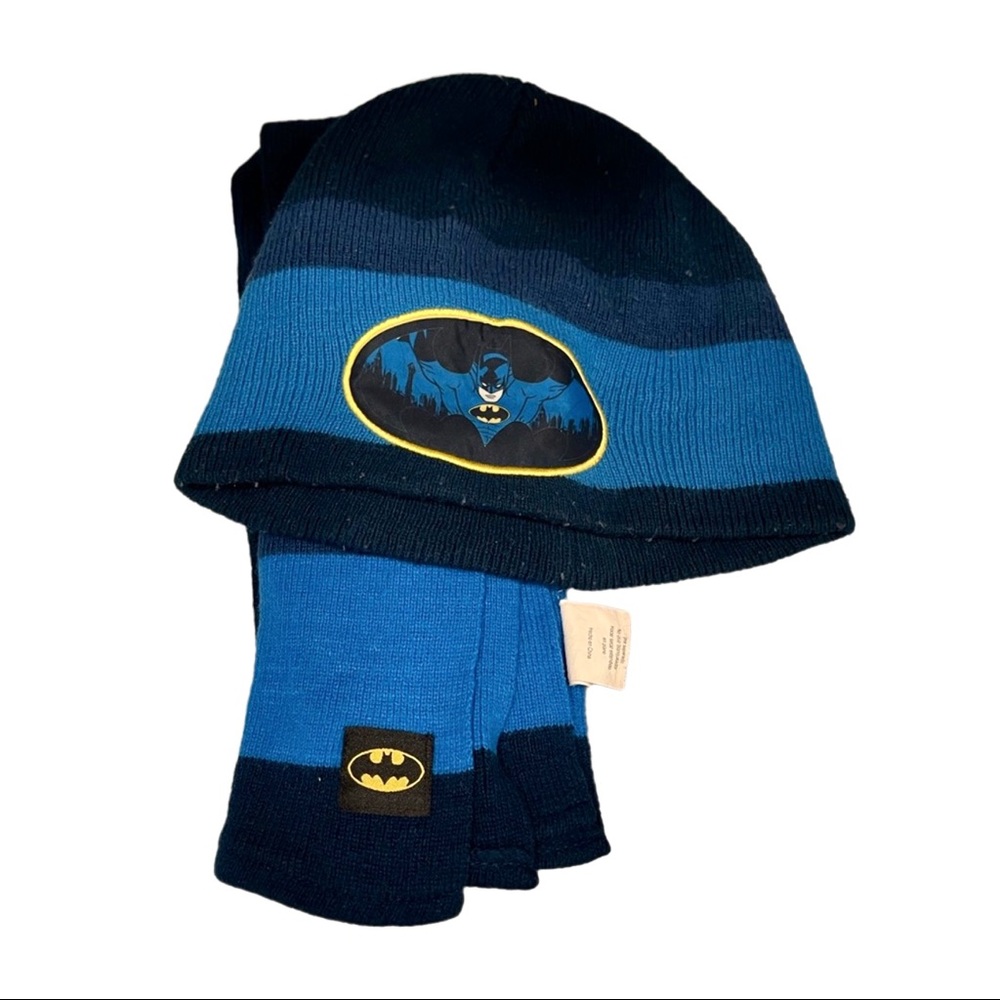 BATMAN HAT AND SCARF